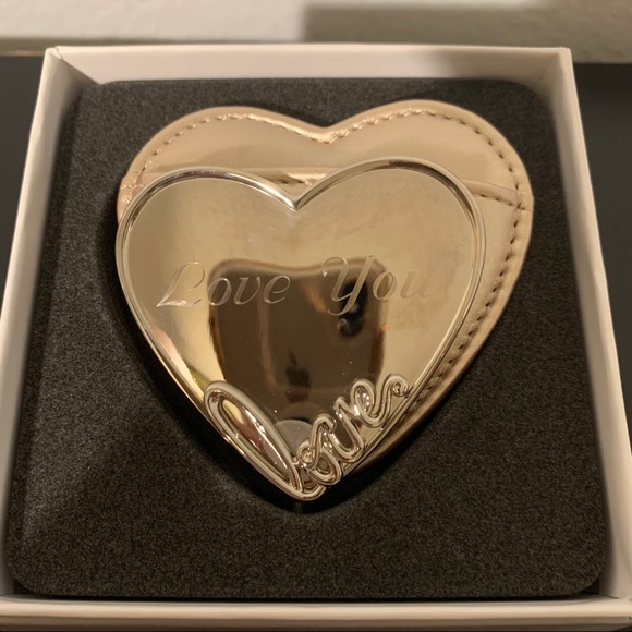 Compact mirror - Picture 2 of 3